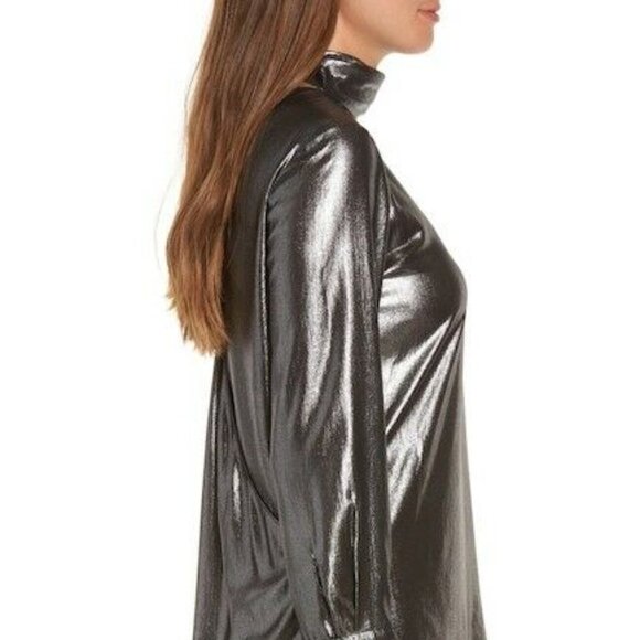 Trouve Silver Foil Metallic Tie Back Top XS - Picture 2 of 11